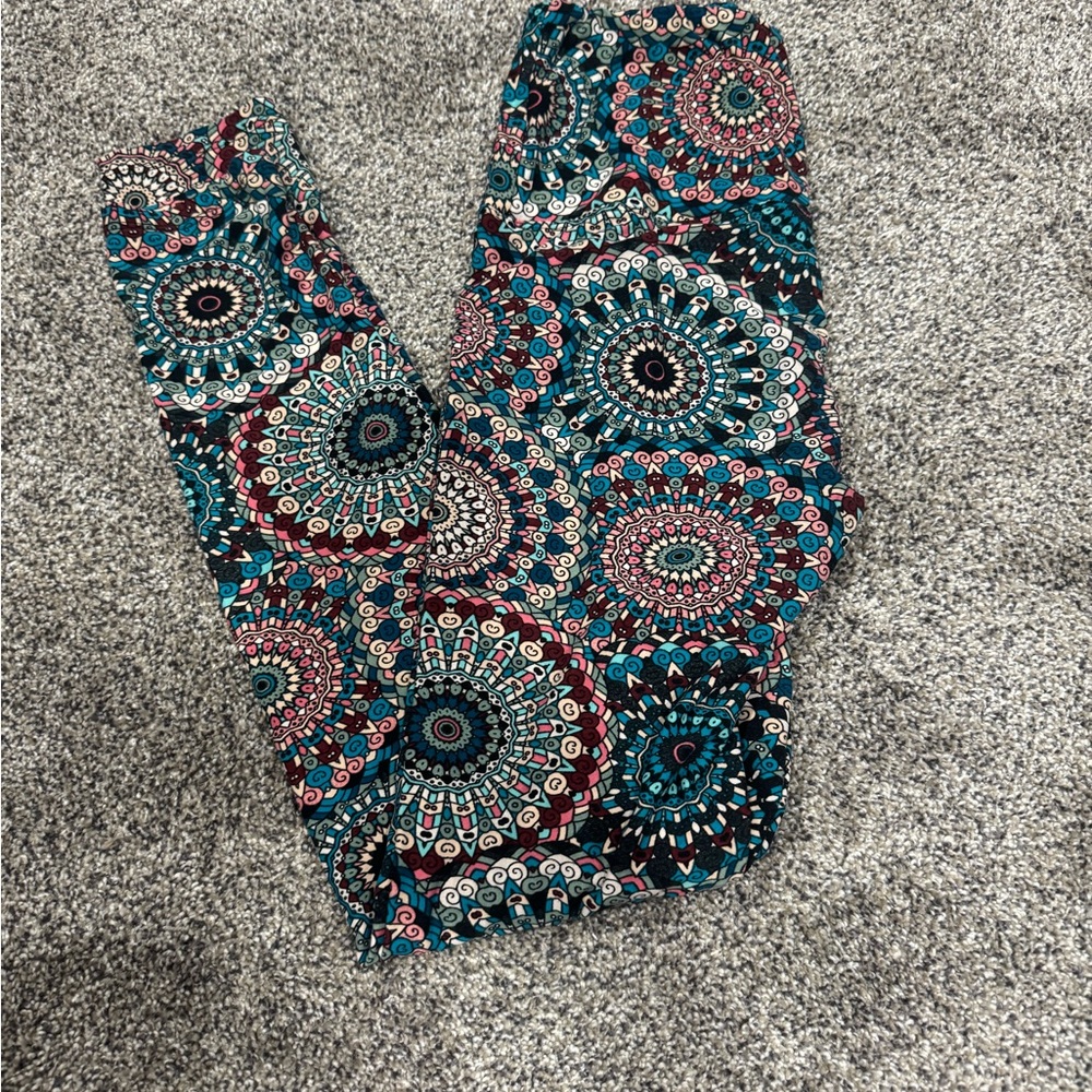 Trendy Boutique Mandala Patterned Leggings
